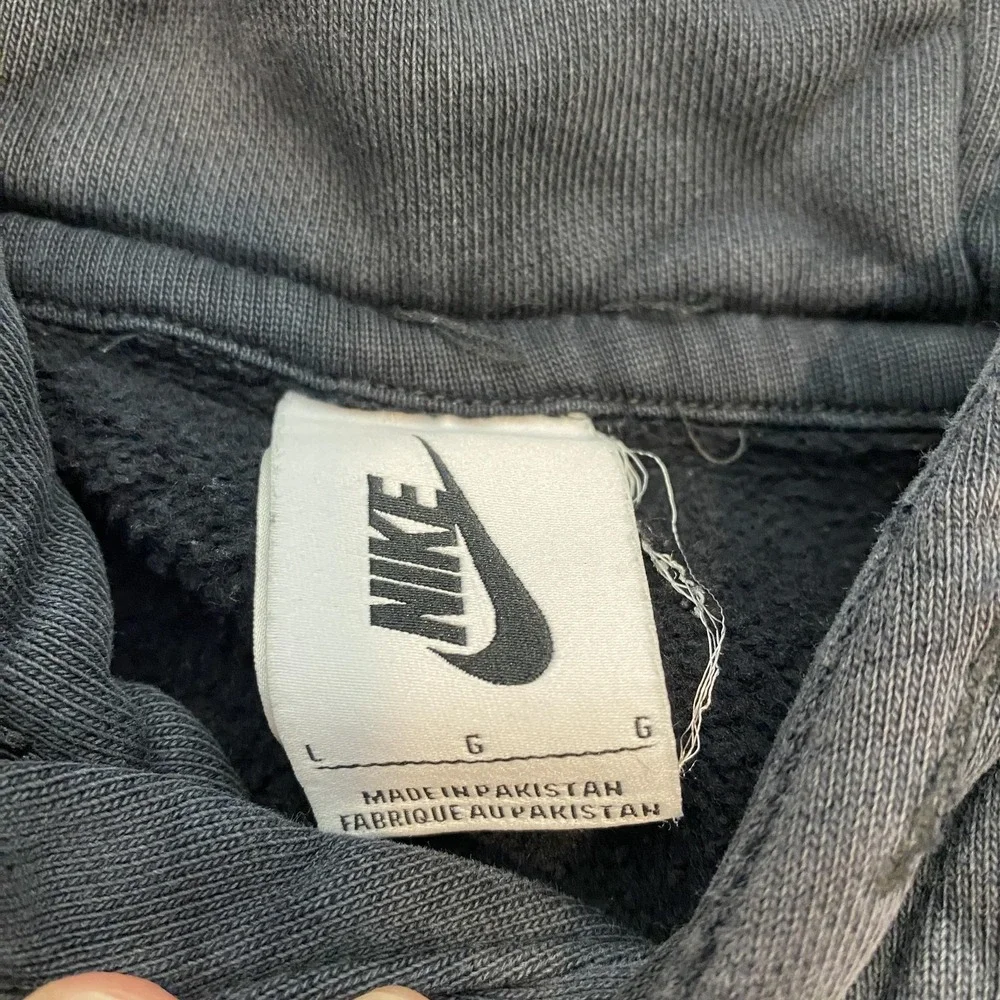 Nike Hoodie Mens Large Gray Pullover Swoosh Logo Distressed Skater Sweatshirt